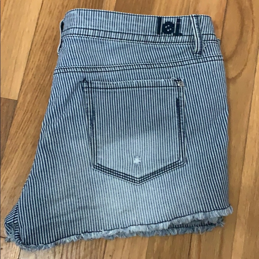 Striped shorts